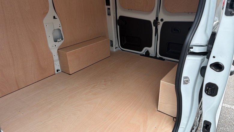 Renault Trafic Swb Diesel SL30 Blue dCi 130 Advance [Safety] Van
